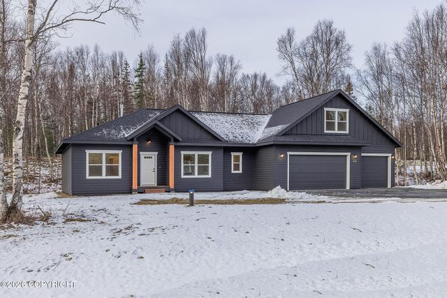 2953 N Cottage Knoll Drive, Palmer, AK 99645