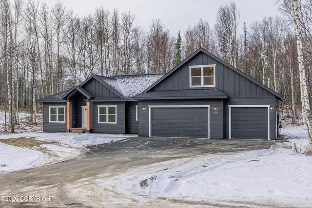 2953 N Cottage Knoll Drive, Palmer, AK 99645