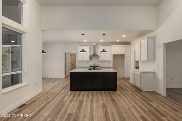 2953 N Cottage Knoll Drive, Palmer, AK 99645