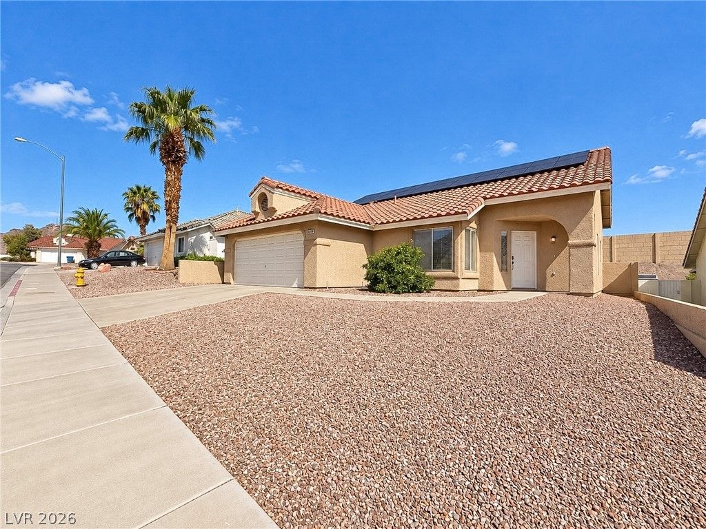 978 Hunters Run Drive, Henderson, NV 89002 — photo 2