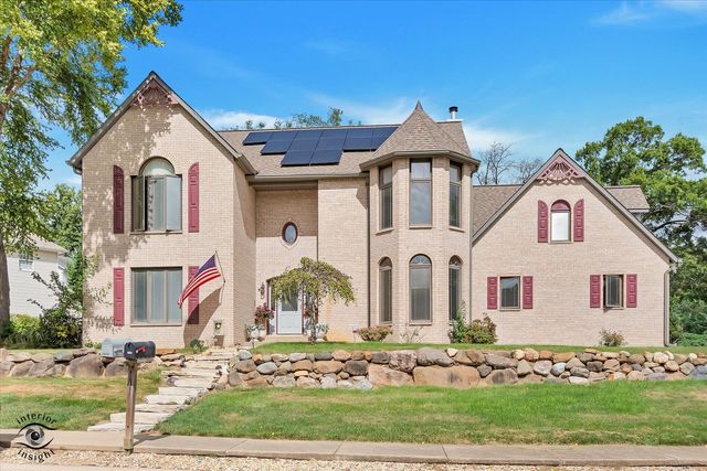 2500 Beverly Way, Ottawa, IL 61350