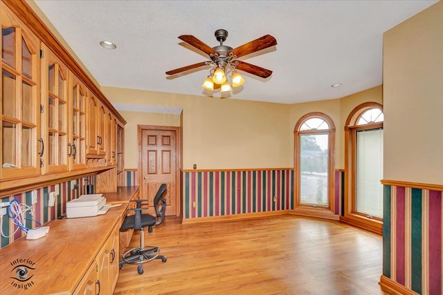 2500 Beverly Way, Ottawa, IL 61350