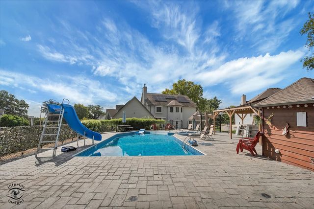 2500 Beverly Way, Ottawa, IL 61350