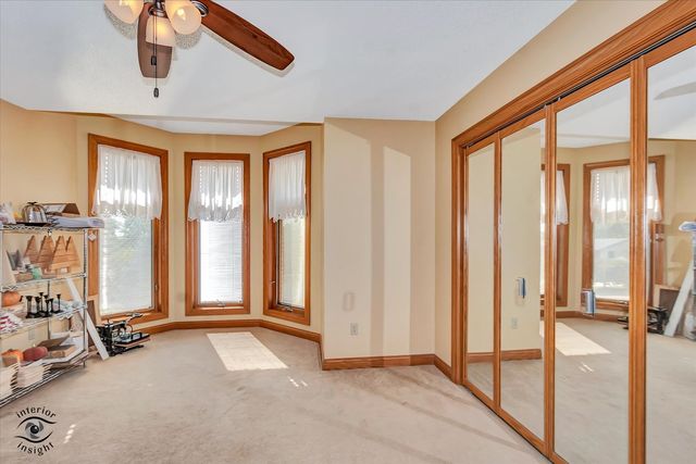 2500 Beverly Way, Ottawa, IL 61350