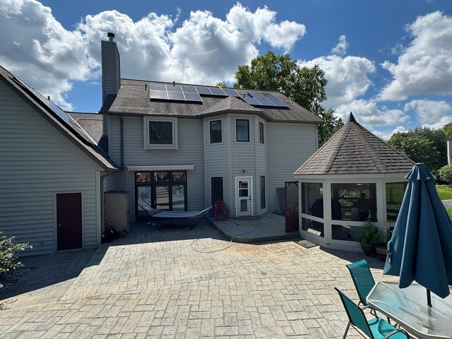 2500 Beverly Way, Ottawa, IL 61350