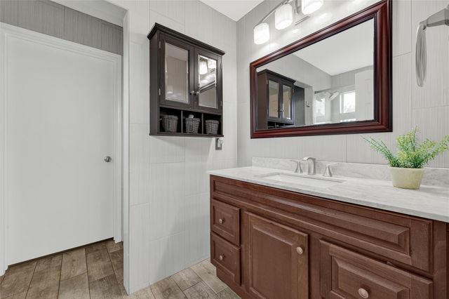 9110 Aspen Trace Lane, Humble, TX 77338