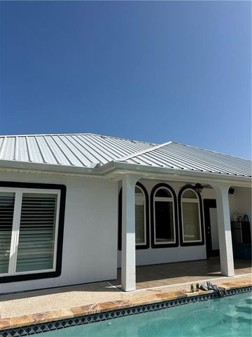 16121 Seagrape St, Corpus Christi, TX 78418