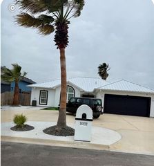 16121 Seagrape St, Corpus Christi, TX 78418