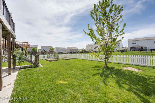 11716 Chandler Ct, Louisville, KY 40299