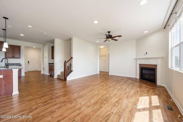 11716 Chandler Ct, Louisville, KY 40299