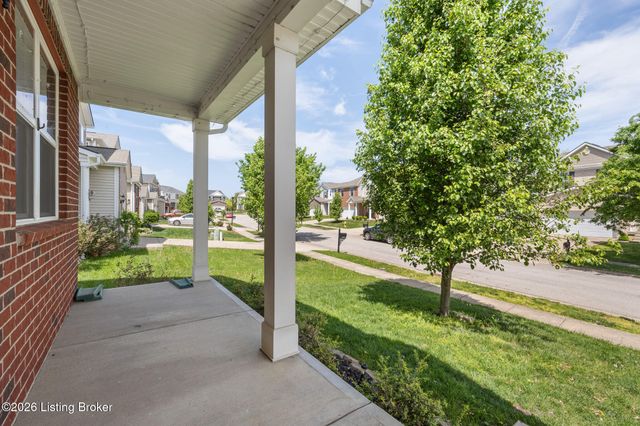 11716 Chandler Ct, Louisville, KY 40299