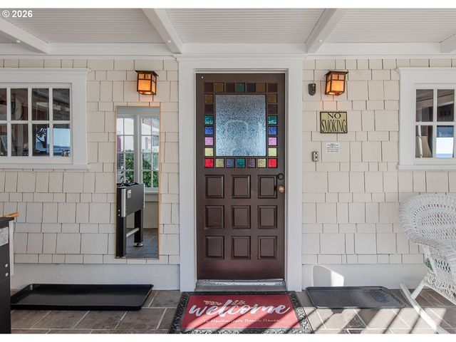 7111 Nw LOGAN Rd, Lincoln City, OR 97367