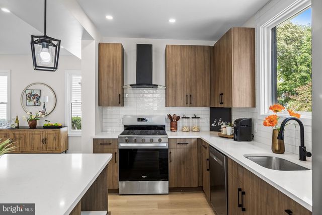 140 WASHINGTON AVE, Collingswood, NJ 08108