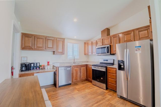 12770 Avenue 320, Visalia, CA 93291