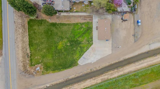 12770 Avenue 320, Visalia, CA 93291