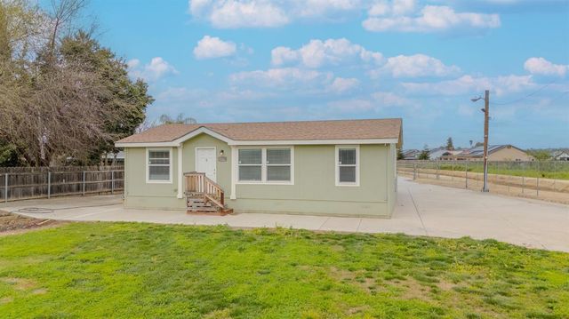 12770 Avenue 320, Visalia, CA 93291