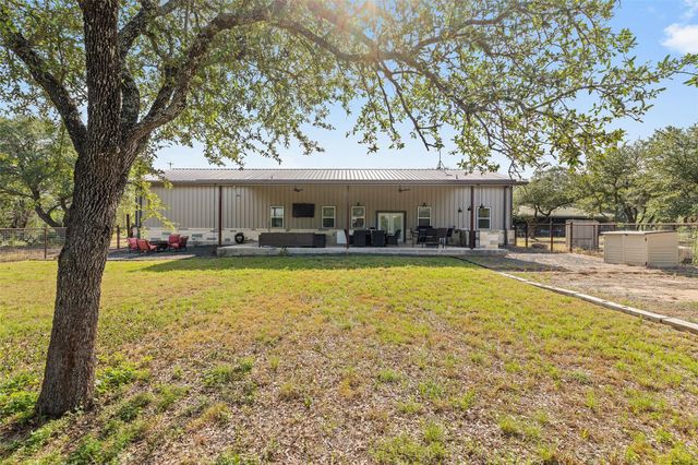 764 Stubbs RD, Johnson City, TX 78636