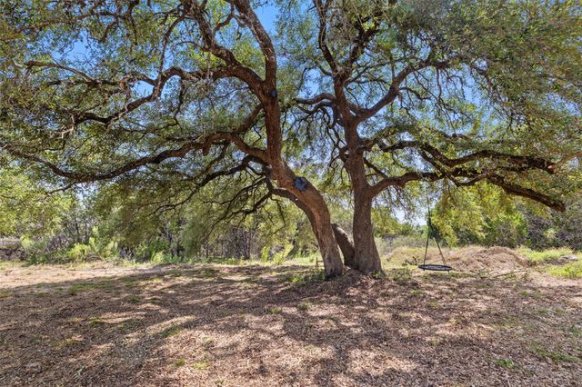 764 Stubbs RD, Johnson City, TX 78636