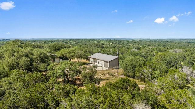 764 Stubbs RD, Johnson City, TX 78636