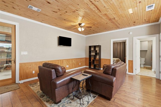 764 Stubbs RD, Johnson City, TX 78636
