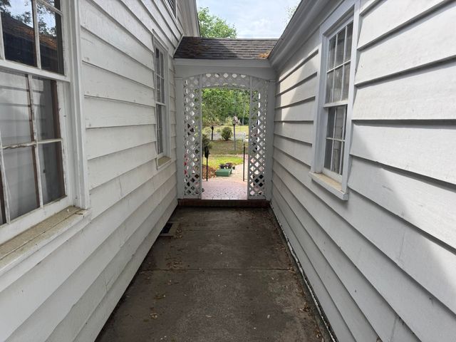 200 N Lemacks Street, Walterboro, SC 29488