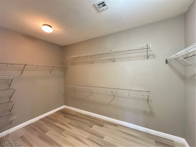 8313 Agnew Valley Court, Las Vegas, NV 89178