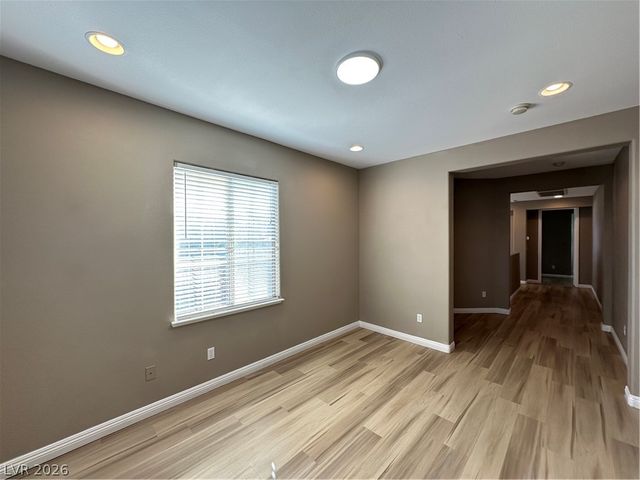 8313 Agnew Valley Court, Las Vegas, NV 89178