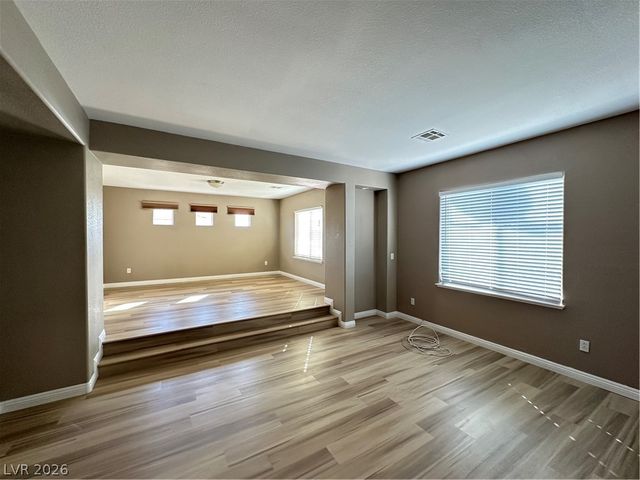 8313 Agnew Valley Court, Las Vegas, NV 89178