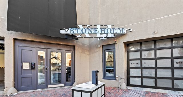 12 Stoneholm 503, Boston, MA 02115