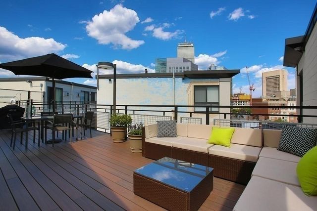 12 Stoneholm 503, Boston, MA 02115