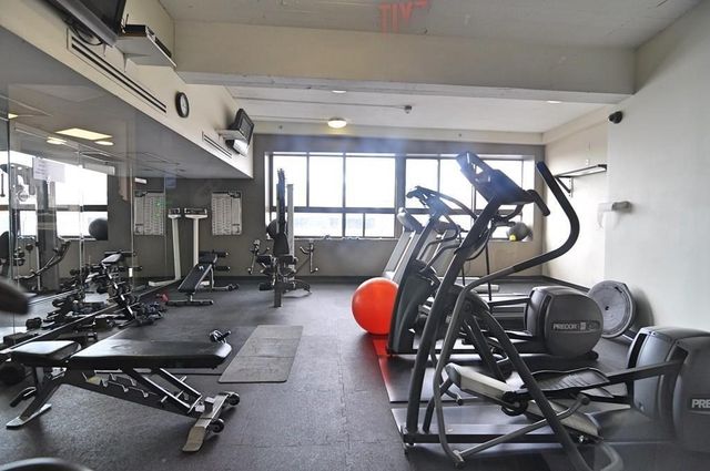 12 Stoneholm 503, Boston, MA 02115