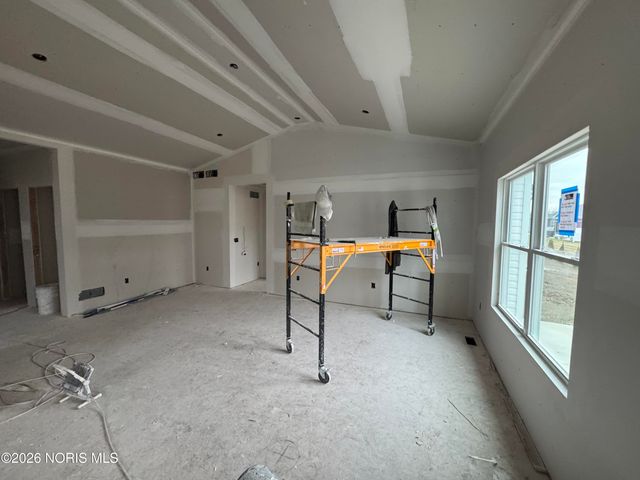 5033 Easton Drive, Oregon, OH 43616