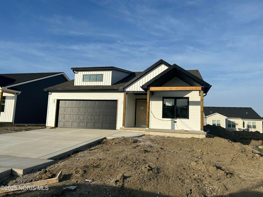 5033 Easton Drive, Oregon, OH 43616