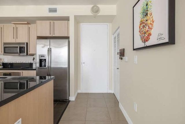 1111 SW 1st Avenue 2723N, Miami, FL 33130