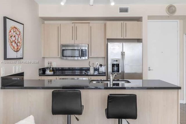 1111 SW 1st Avenue 2723N, Miami, FL 33130