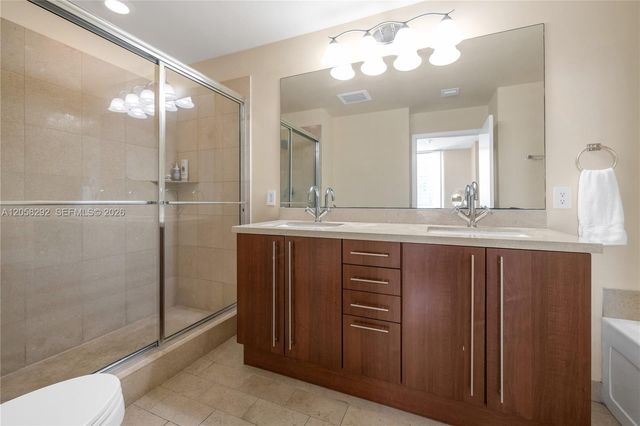1111 SW 1st Avenue 2723N, Miami, FL 33130
