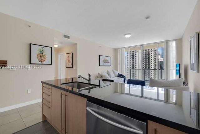 1111 SW 1st Avenue 2723N, Miami, FL 33130