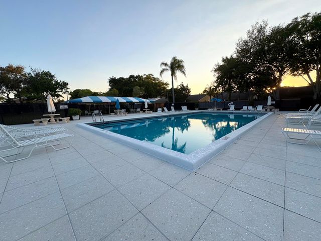 3 Kyle Way, Boynton Beach, FL 33426