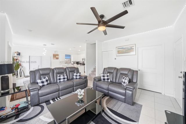 13091 SW 232nd Ln, Miami, FL 33170