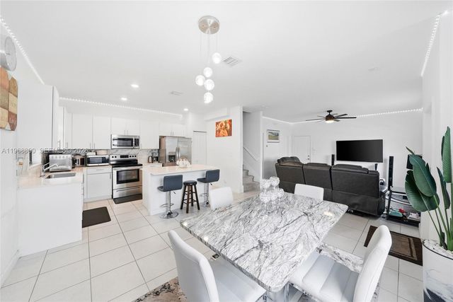 13091 SW 232nd Ln, Miami, FL 33170