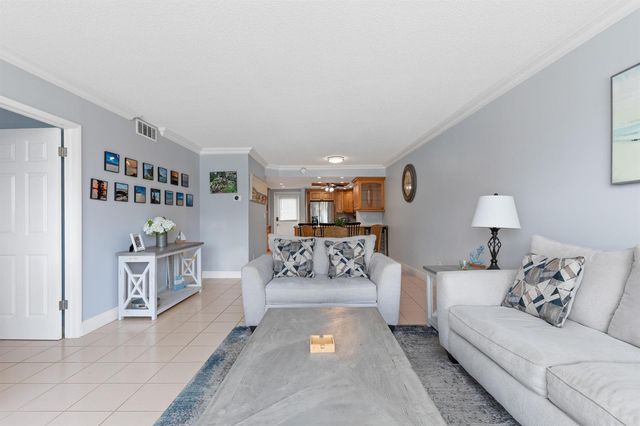 2731 NE 14th St Causeway 532, Pompano Beach, FL 33062
