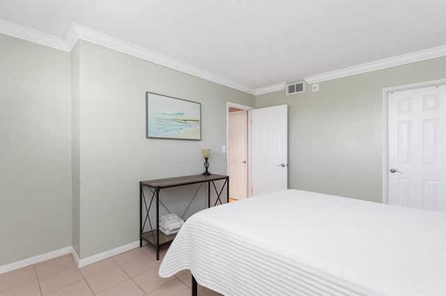 2731 NE 14th St Causeway 532, Pompano Beach, FL 33062