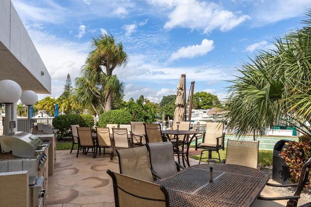 2731 NE 14th St Causeway 532, Pompano Beach, FL 33062