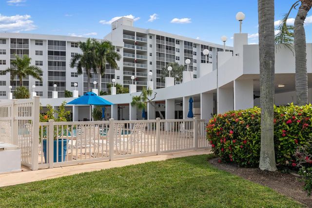 2731 NE 14th St Causeway 532, Pompano Beach, FL 33062