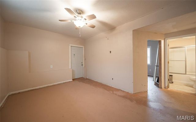 24235 Thames Lane, St Robert, MO 65584