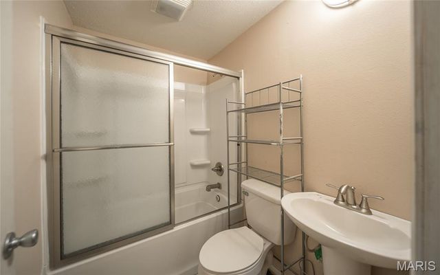 24235 Thames Lane, St Robert, MO 65584