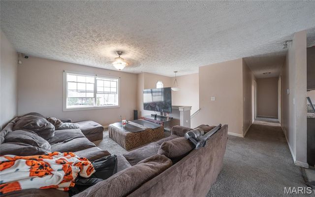 24235 Thames Lane, St Robert, MO 65584