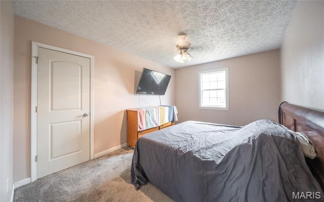 24235 Thames Lane, St Robert, MO 65584