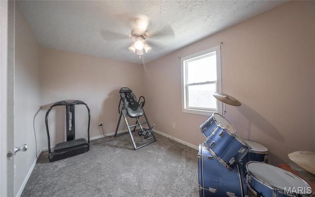 24235 Thames Lane, St Robert, MO 65584