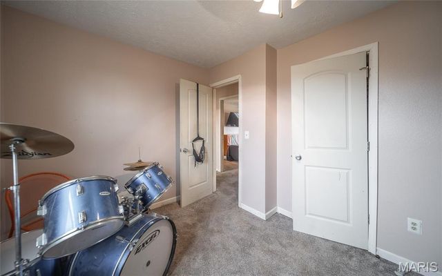 24235 Thames Lane, St Robert, MO 65584